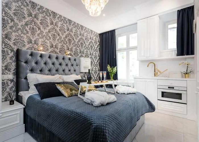 Golden Fish - New Apartment - Old Town