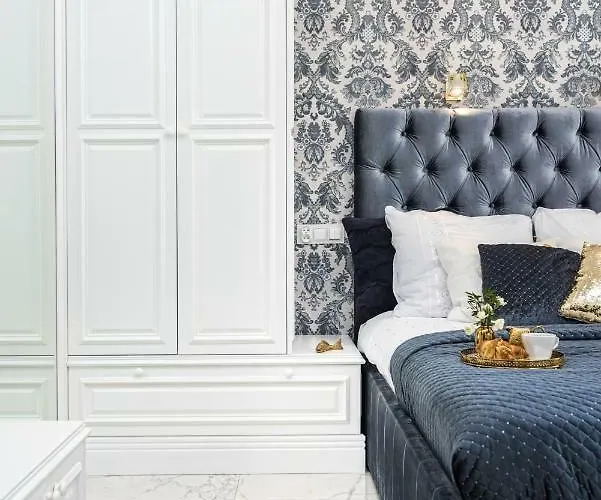 Golden Fish - New Apartment - Old Town